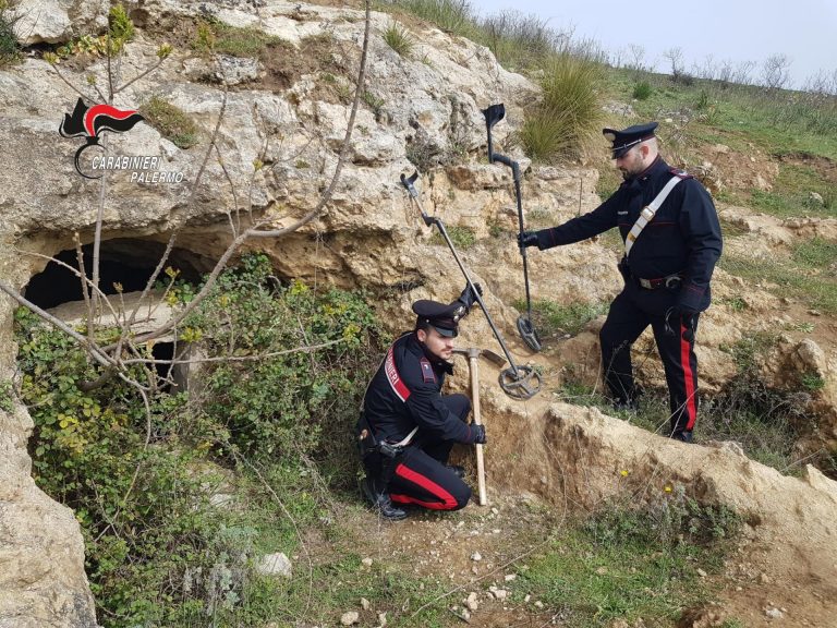 Sorpresi A Rubare In Un area Archeologica Cinque Arresti Nel Palermitano
