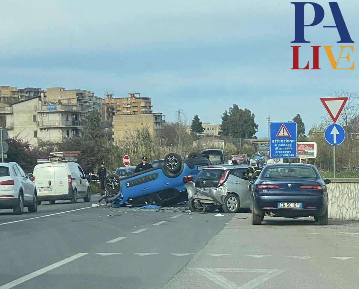 Incidente Sull’ss121, Auto Si Ribalta All’altezza Di Misilmeri