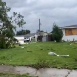 Uragano Milton, le immagini shock dalla Florida: “Tetti delle case spazzati via dai tornado” | VIDEO