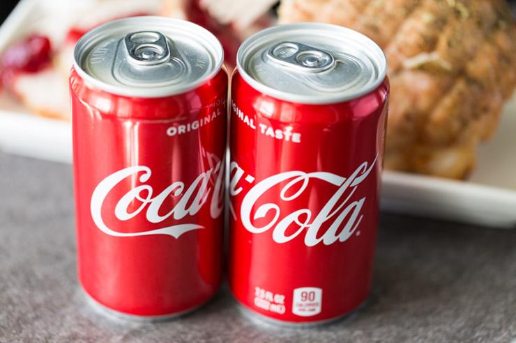 Due lattine di Coca Cola e tutto si risolve