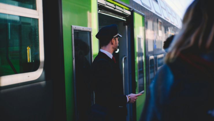 Ritardi Trenitalia - fonte pexels - palermolive.it