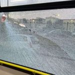 Palermo, vandali lanciano pietre contro bus: spaccato un vetro