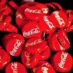 Coca-Cola ritira migliaia di lattine e bottiglie in Europa: “Prodotti contaminati”